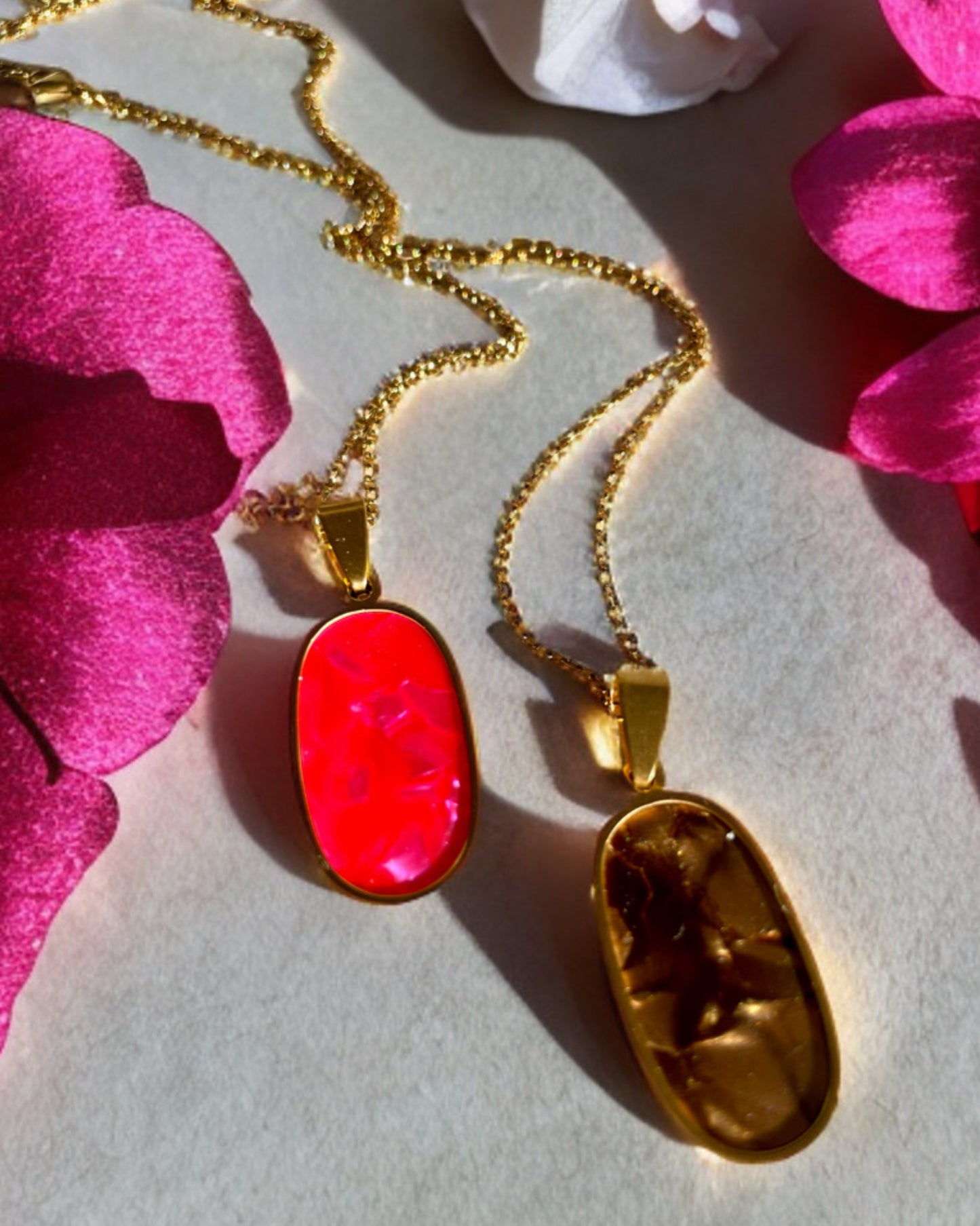 Collier Laura